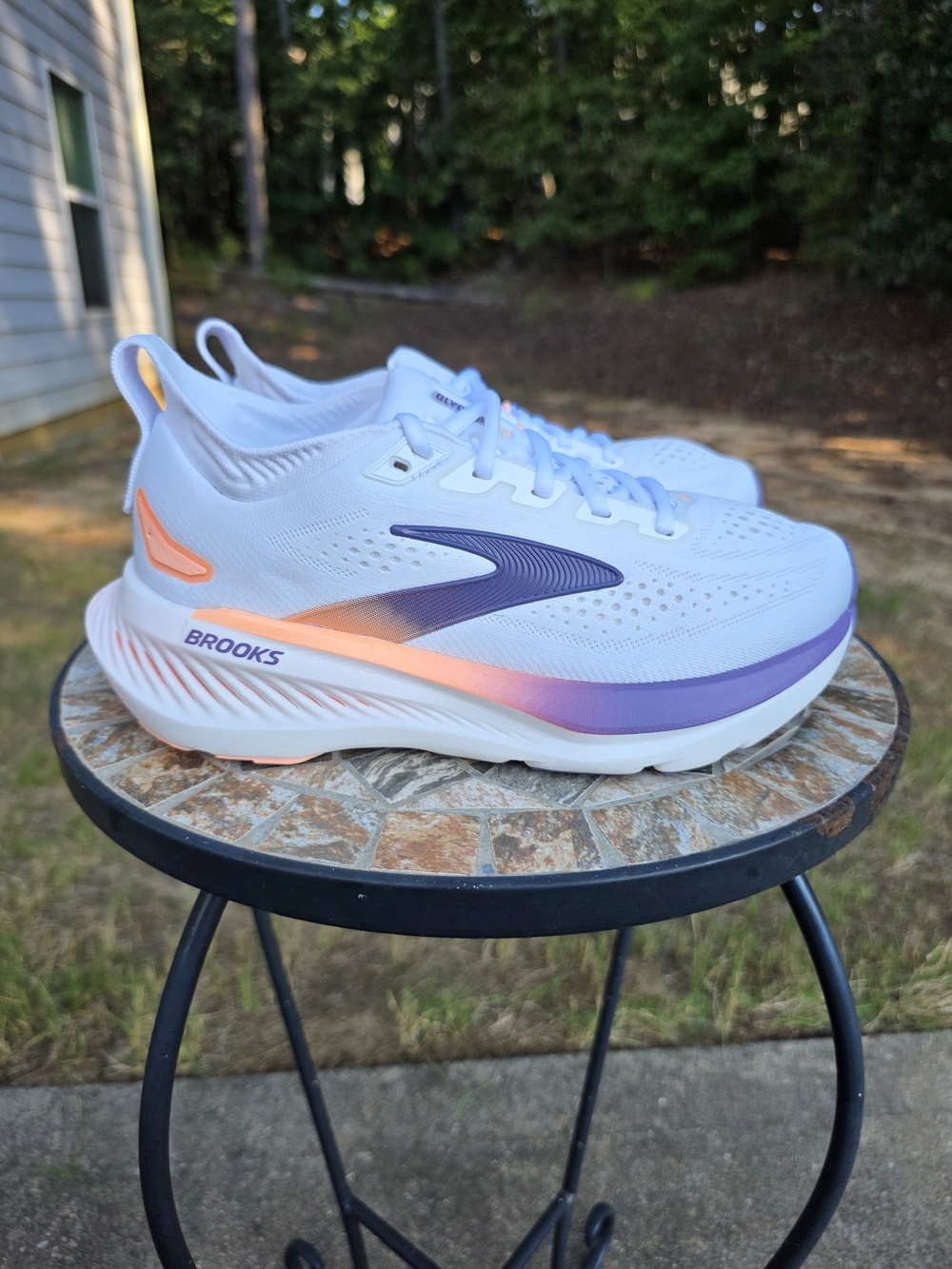 Brooks Glycerin 23 1204651B174 White/Grape Running Shoes Women Sz 6.5 B Worn 2x